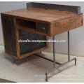 Bureau de style industriel moderne